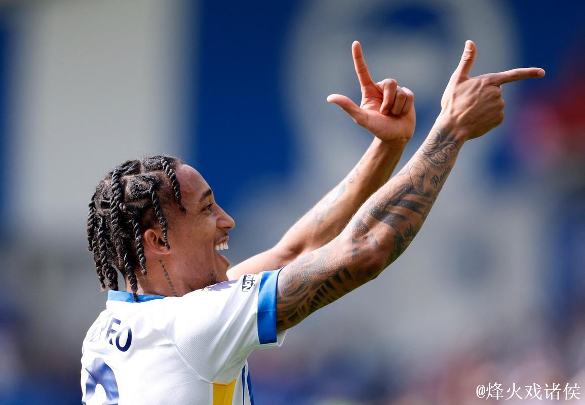 TA解析若昂-佩德罗的跑位：他的站位与移动搅乱了巴黎的防线